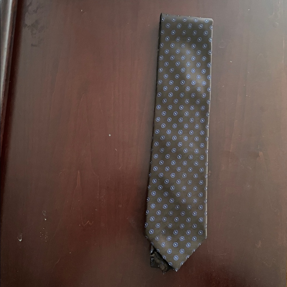 **SOLD** NWOT Stefano Ricci Italy Tie Luxury Swarovski Crystal on Loop Silk Blue